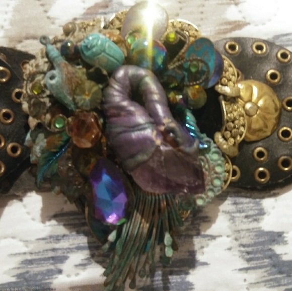 Jeweled belt - Picture 2 of 2